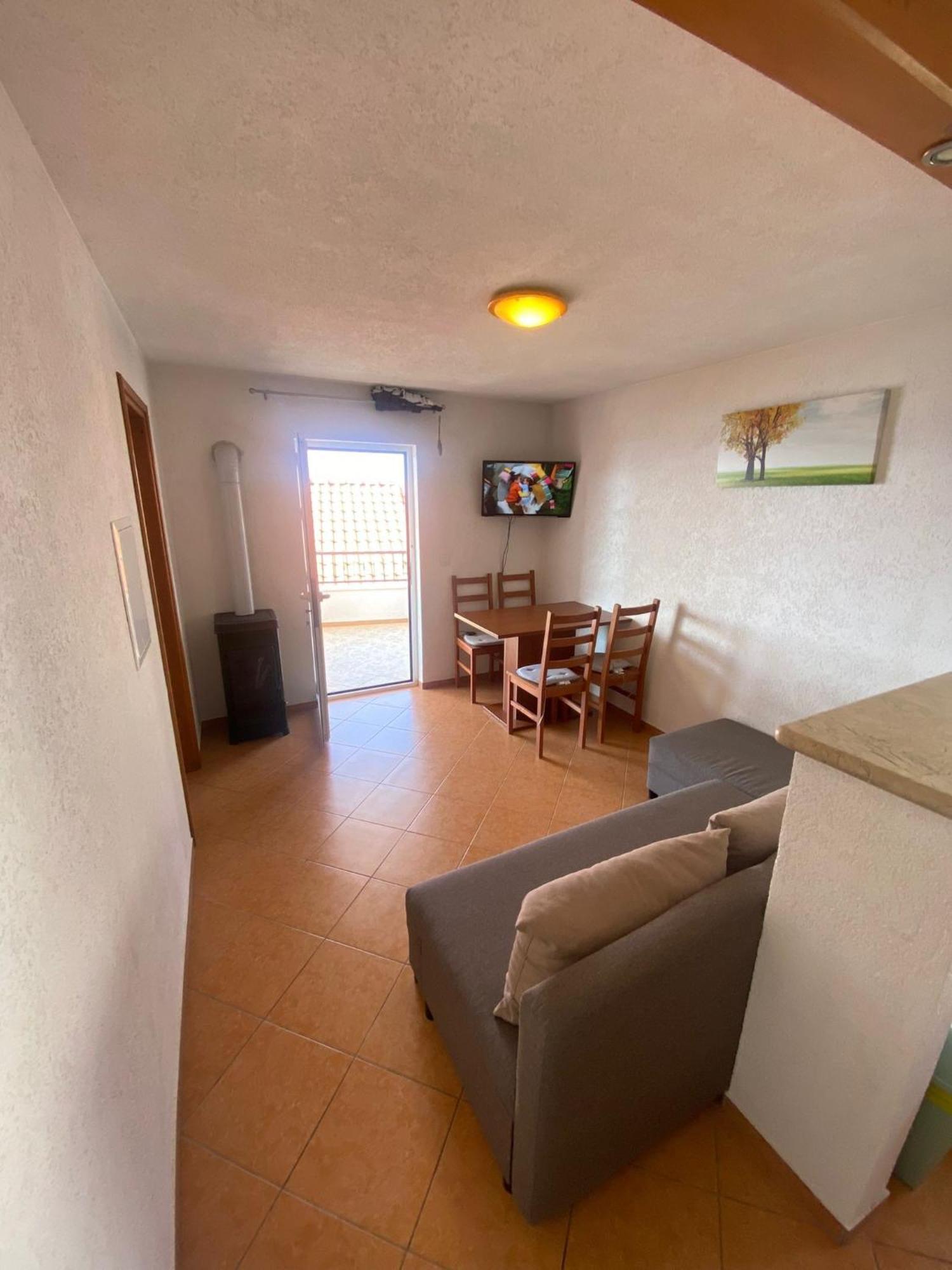 Seaside Secluded Apartments Cove Tvrdni Dolac, Hvar - 12655 Gdinj Værelse billede